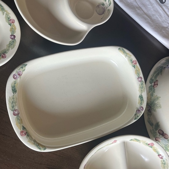 Pfaltzgraff Jamberry Large Rectangular Lasagna Baker - Picture 4 of 12